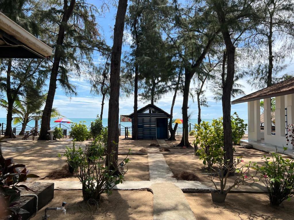 ארוגם Tsunami Beach Hotel מראה חיצוני תמונה